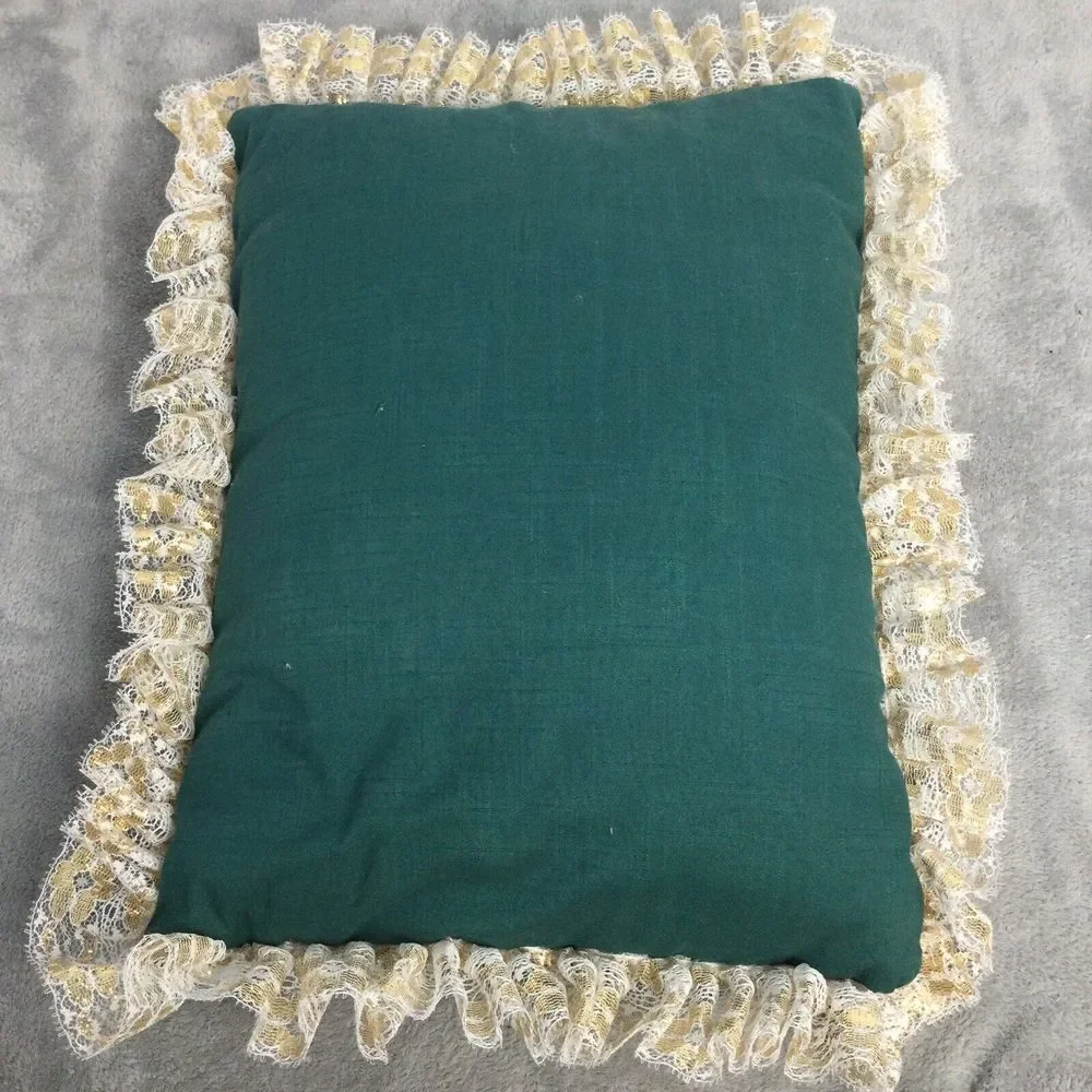 N/A vtg needlepoint